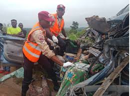 11 die after vehicle plunges off Ogun bridge
