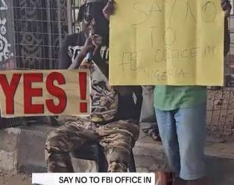 “No FBI Office in Nigeria”: Lagos Area Boys Take to the Streets in Protest