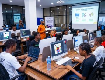Nigeria’s Digital Economy: How Young Entrepreneurs Are Making Money from Skills Instead of Traditional Jobs